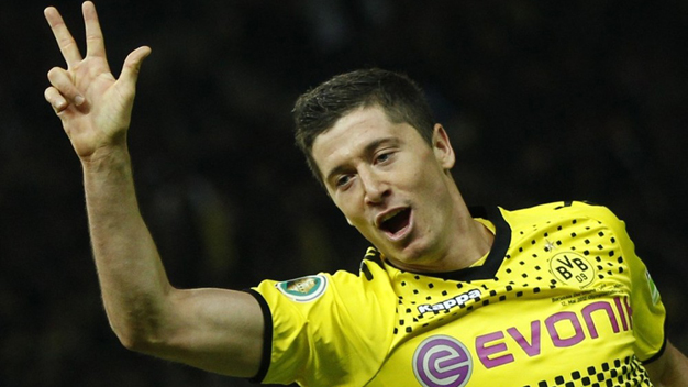 Lewandowski mơ về Premier League, 