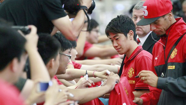 CHÙM ẢNH: Man United tạo nên cơn sốt ở Thượng Hải CHÙM ẢNH: Man United tạo nên cơn sốt ở Thượng Hải