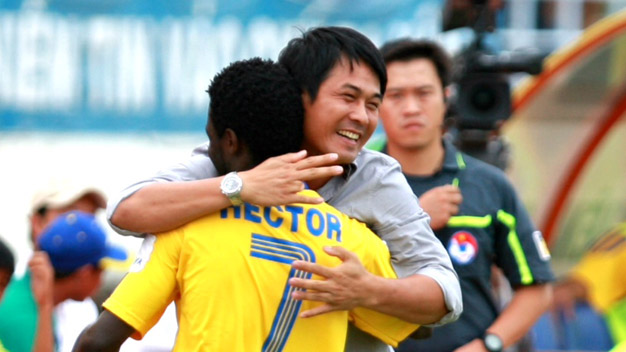 K.Kiên Giang 0-3 SLNA: Sân nhà hết thiêng K.Kiên Giang 0-3 SLNA: Sân nhà hết thiêng