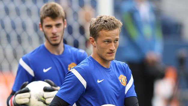 Điểm tin trưa 24/7: Lindegaard tuyên chiến với De Gea