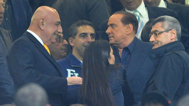 Milan hoàn tiền vé cho CĐV vì quảng cáo Milan hoàn tiền vé cho CĐV vì quảng cáo