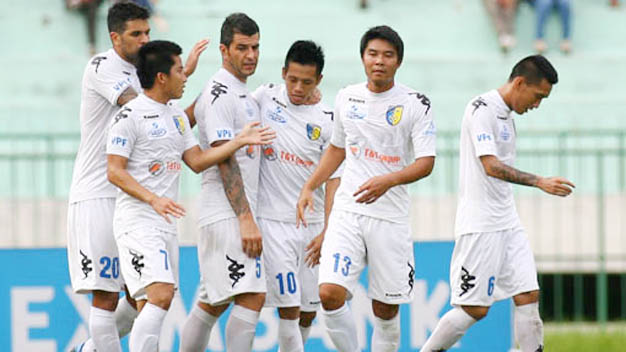 CS.ĐT 1-3 HN T&T: Ngôi đầu cho thầy trò HLV Thanh Hùng