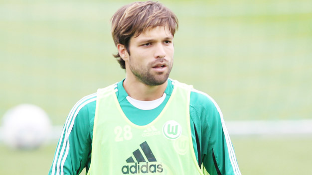 Wolfsburg đau đầu vì Diego