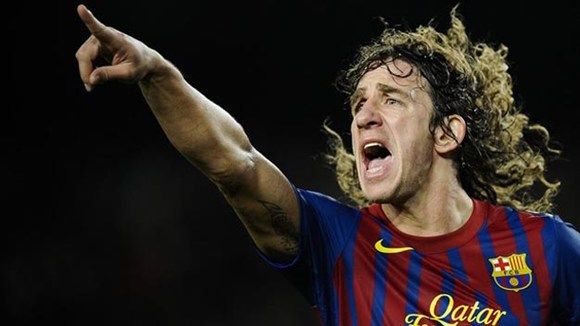 Puyol muốn treo giày ở Barca, nhưng không muốn làm gánh nặng