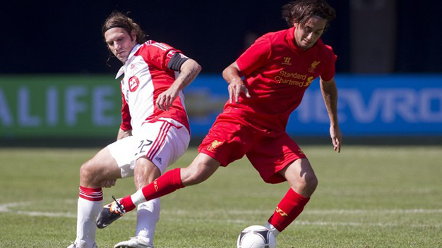 Liverpool hỗ trợ Fio trả lương cho Aquilani