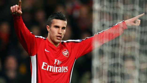 Van Persie quay ngoắt thái độ, muốn ở lại Arsenal?