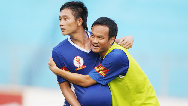 Suất dự V-League 2013 của Hà Nội: 99% sẽ thuộc về Quảng Nam Suất dự V-League 2013 của Hà Nội: 99% sẽ thuộc về Quảng Nam