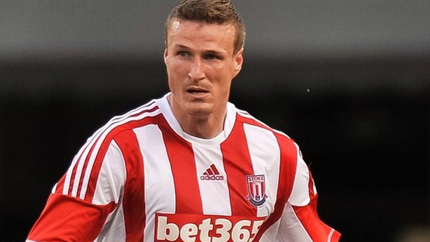 Robert Huth bị nghi ngờ viêm màng não Robert Huth bị nghi ngờ viêm màng não