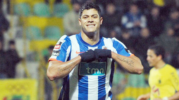 Bị Zenit phá vụ Hulk, Chelsea sẽ mua ai?