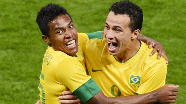 Bóng đá - Brazil & Mexico vào chung kết: Xóa đi phận “bạc”