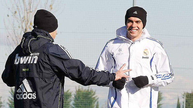 Kaka thăng hoa, Mourinho vẫn không muốn giữ Kaka thăng hoa, Mourinho vẫn không muốn giữ