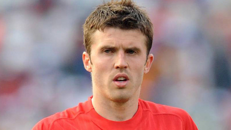 Sir Alex đau đầu hàng thủ, Carrick đóng thế làm trung vệ Sir Alex đau đầu hàng thủ, Carrick đóng thế làm trung vệ