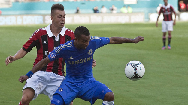 BÌNH LUẬN: Chelsea cần giữ bằng được Ashley Cole BÌNH LUẬN: Chelsea cần giữ bằng được Ashley Cole