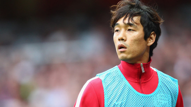 Arsenal đẩy Park Chu-young ra đường Arsenal đẩy Park Chu-young ra đường