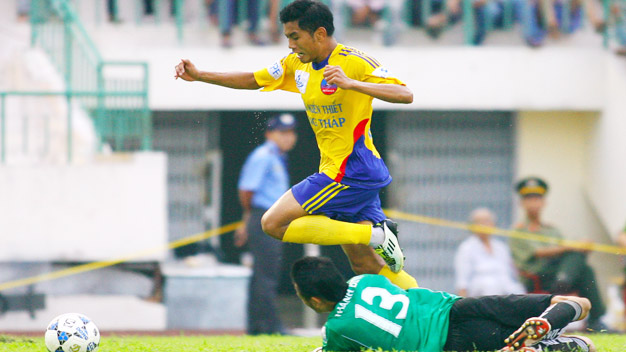 SHB.ĐN 0-1 CS.ĐT: Vượt “ải” Chi Lăng SHB.ĐN 0-1 CS.ĐT: Vượt “ải” Chi Lăng