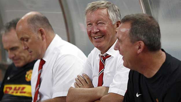 Việc quyết mua Percy, cho thấy Sir Alex sắp “nghỉ hưu”