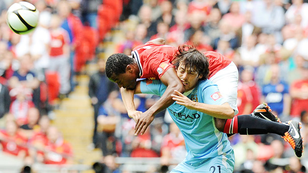 Cuộc đua VĐ Premier League: Trên lằn ranh mong manh