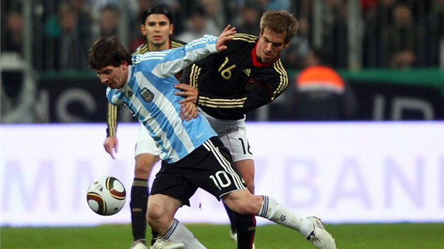 TRỰC TIẾP: Đức 0-0 Argentina: Messi bỏ lỡ penalty