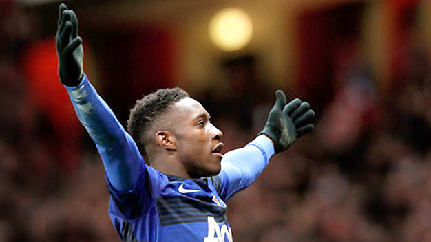 Welbeck không sợ bị Van Persie lấy mất vị trí