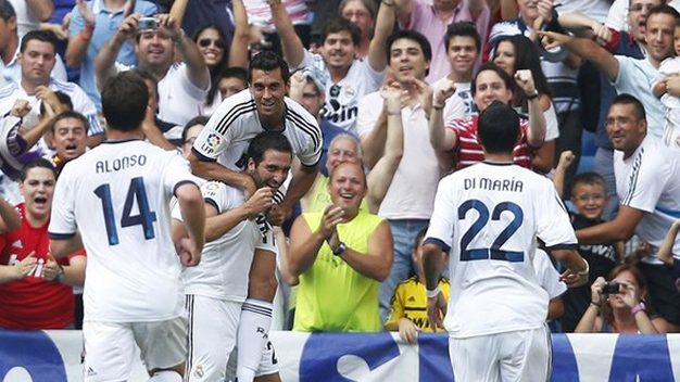 Real Madrid 1-1 Valencia: Vừa ra ngõ đã... vấp!