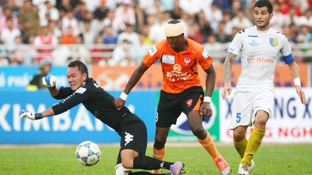 Sài Gòn XT 0-0 Hà Nội T&T: Kéo nhau ngã trước ngai vàng