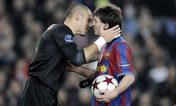 Barca: Chỉ có Valdes và Messi là không thể đụng tới