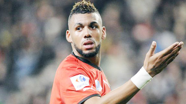 Rennes: M’Vila “lắm mối tối nằm không”