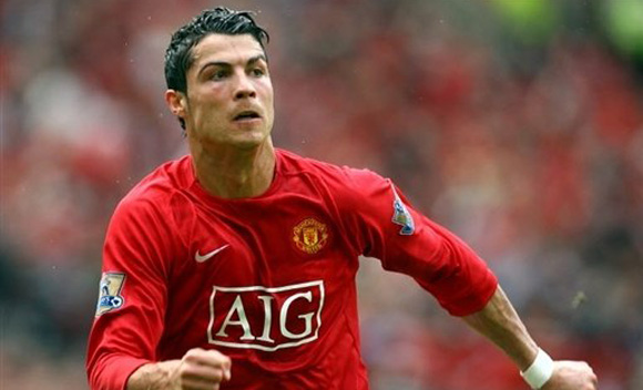 Phân tích: Ronaldo buồn? Chỉ là bổn cũ soạn lại! Phân tích: Ronaldo buồn? Chỉ là bổn cũ soạn lại!