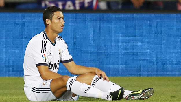 Tiết lộ: Cristiano Ronaldo đòi rời Real vì bị cô lập