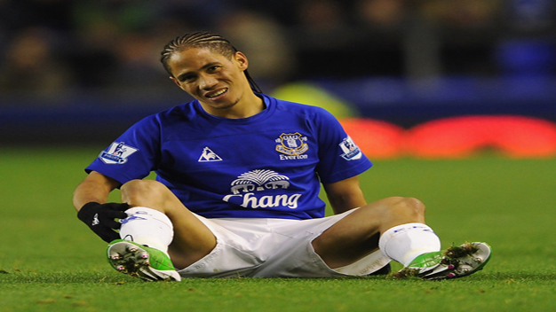 Everton: Pienaar chấn thương, nghỉ 2 tuần