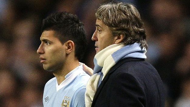 Man City lại dậy sóng: Sergio Aguero cãi lời Mancini!