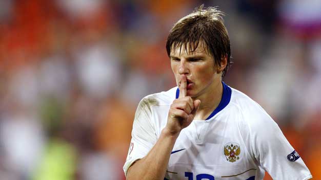 Đã đến lúc Arsenal trả Arshavin lại cho nước Nga