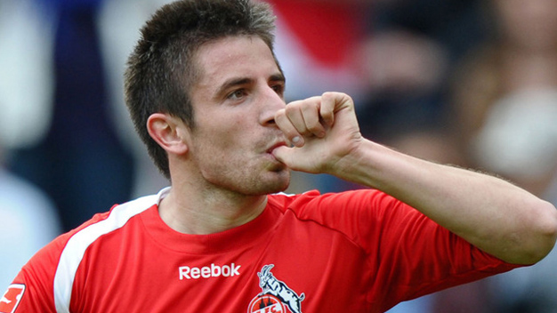 Tosic tiếc vì rời Man United sớm