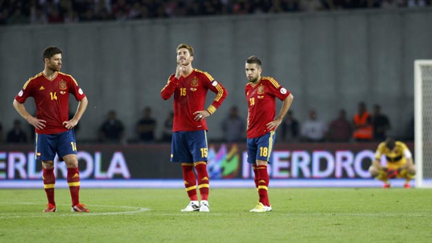 Bình luận: Tây Ban Nha phải biết bỏ Tiki-Taka nếu cần Bình luận: Tây Ban Nha phải biết bỏ Tiki-Taka nếu cần