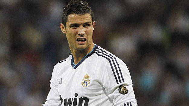 Cựu Chủ tịch Barca bất ngờ lên tiếng ủng hộ Ronaldo Cựu Chủ tịch Barca bất ngờ lên tiếng ủng hộ Ronaldo