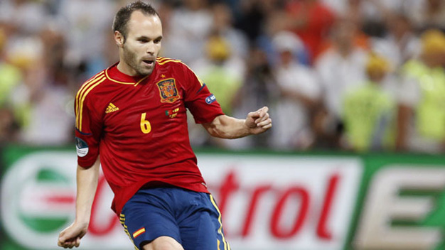Điểm tin trưa 13/9: Barca mất Iniesta nửa tháng Điểm tin trưa 13/9: Barca mất Iniesta nửa tháng