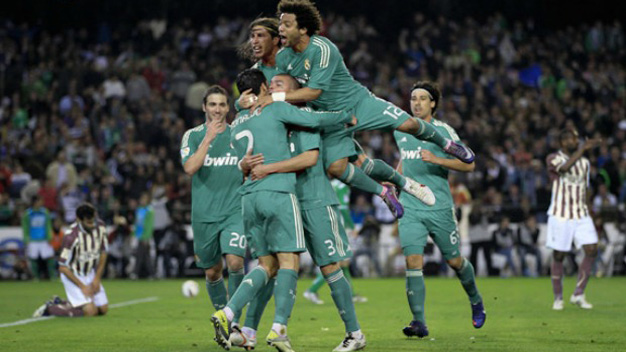 Real lộ áo sân khách Champions League mùa này Real lộ áo sân khách Champions League mùa này