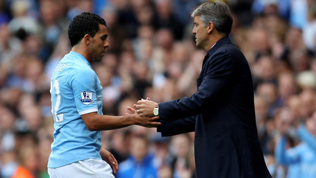 Mancini tiếp tục khúc hát mang tên... Tevez