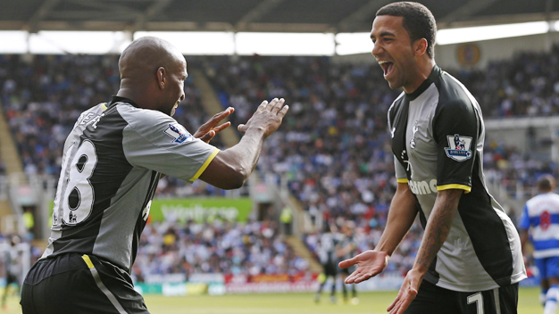Reading 1-3 Tottenham: Cú đúp Defoe cứu rỗi Villas-Boas Reading 1-3 Tottenham: Cú đúp Defoe cứu rỗi Villas-Boas