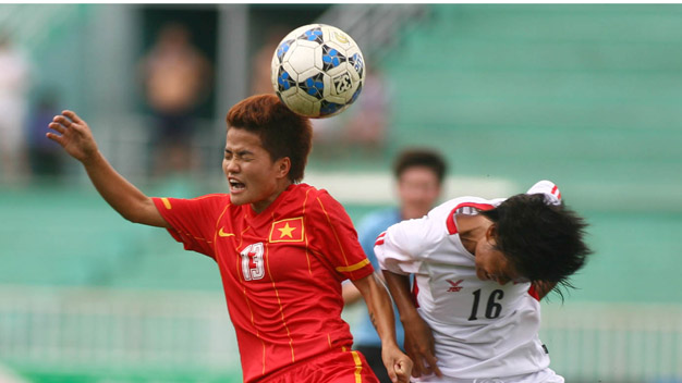 Thắng Myanmar 2-1, đội nữ Việt Nam rộng cửa vào chung kết AFF Cup 2012