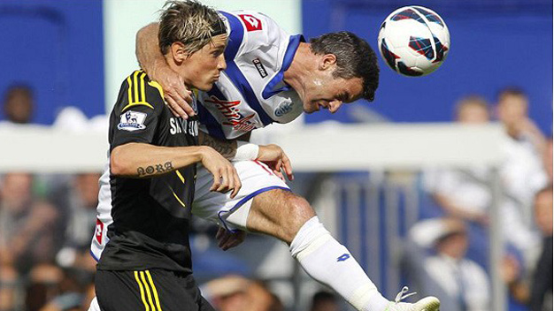 Trung vệ QPR chỉ trích Terry cố tình ngã để kiếm penalty Trung vệ QPR chỉ trích Terry cố tình ngã để kiếm penalty