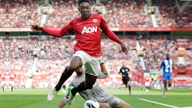 Welbeck chưa phải cầu thủ ăn vạ thô thiển nhất