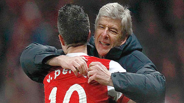 Wenger bỗng dưng nhớ... Van Persie