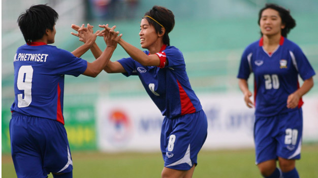 Tranh hạng 3 giải bóng đá nữ AFF Cup 2012: Người Thái trút hận!