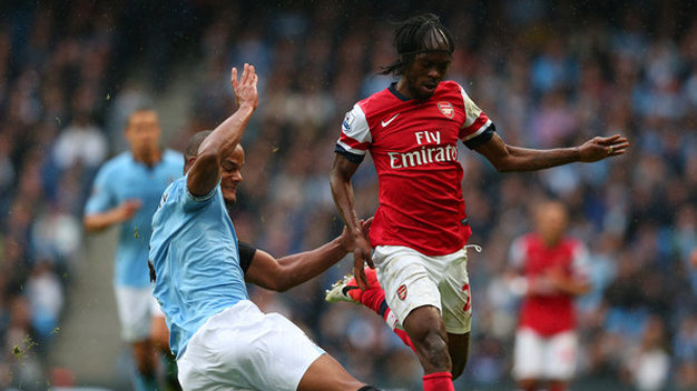 Wenger không nên cho Gervinho đá cắm