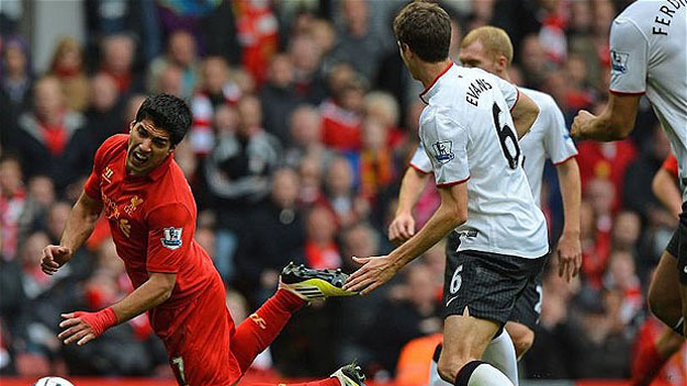 Gerrard khẳng định Suarez không ngã vờ!