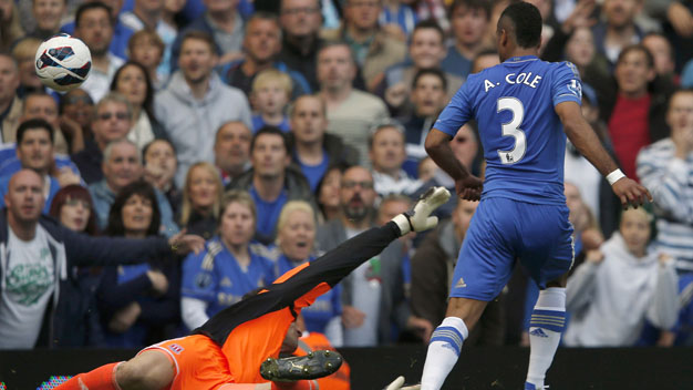 Ashley Cole từ chối đề nghị hợp đồng của Chelsea