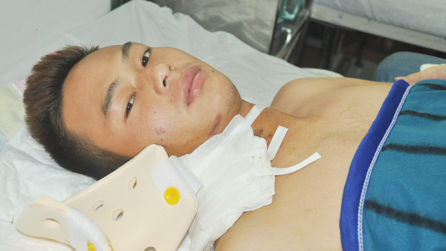 Bác sĩ, thạc sĩ Đào Văn Nhân: “Xuân Hiếu hồi phục nhanh nhưng vẫn còn nguy hiểm” Bác sĩ, thạc sĩ Đào Văn Nhân: “Xuân Hiếu hồi phục nhanh nhưng vẫn còn nguy hiểm”