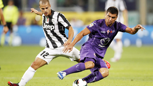 Fiorentina cầm chân Juve: Màu tím của hy vọng