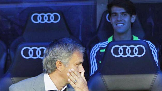 Mourinho, hãy cho Kaka một cơ hội khác! Mourinho, hãy cho Kaka một cơ hội khác!